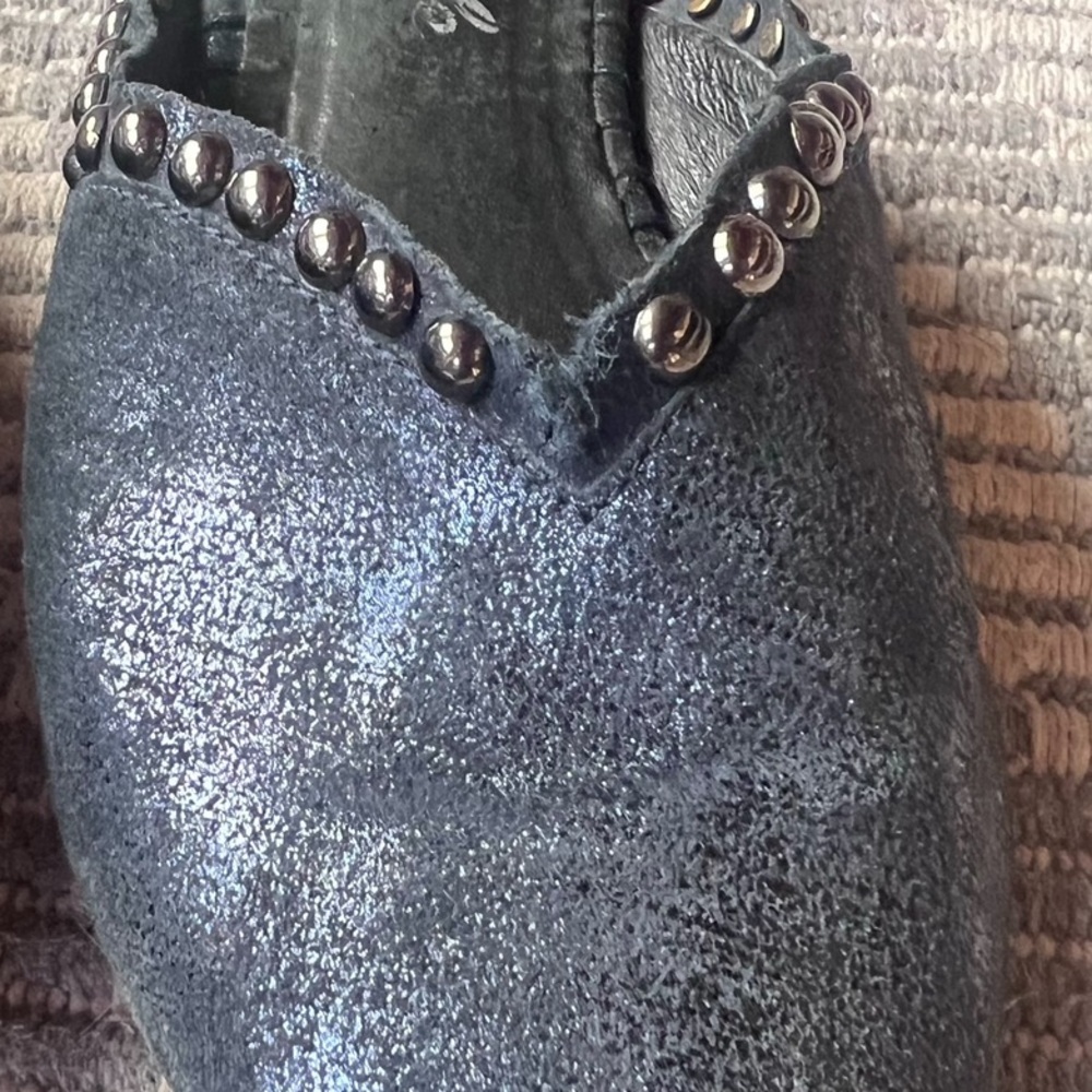 Free People Blue Studded Suede Mule Flats Women’s Size 39 EU or 8.5 US - Picture 7 of 7